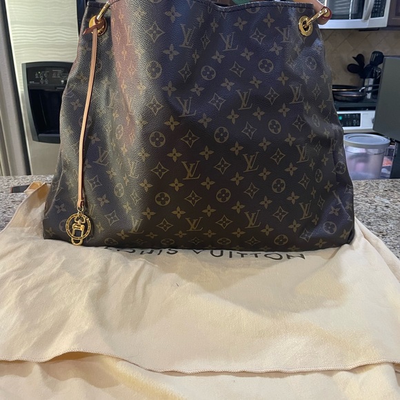 Louis Vuitton Artsy GM - Picture 4 of 16